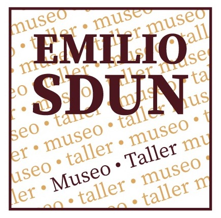 Escrito con rojo de Emilio Sdun